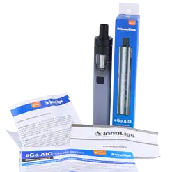 Akku E-Zigarette eGo AIO mit Zubehör, inklusive Anleitungen und Echtheitszertifikat, in Schwarz und Silber, für Dampfer und E-Zigaretten Liebhaber.